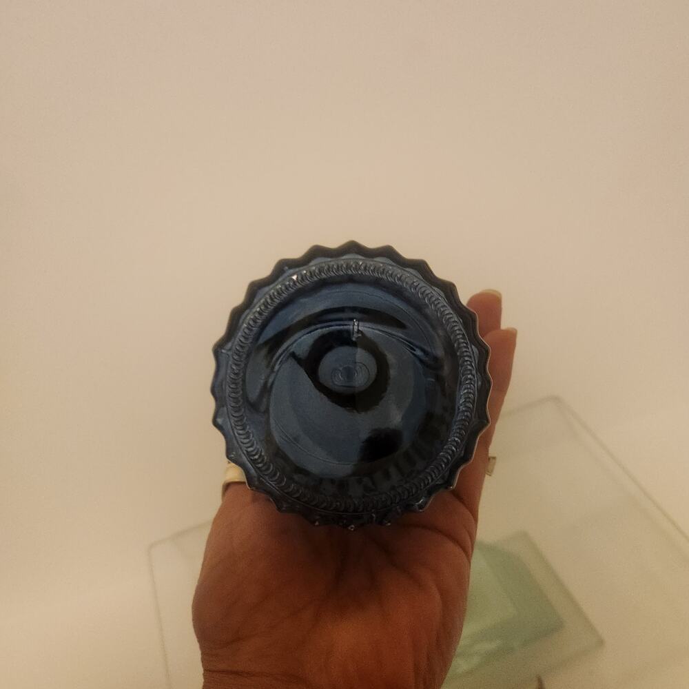 Glass Soap Dispenser Ribbed - Picture 4 of 4